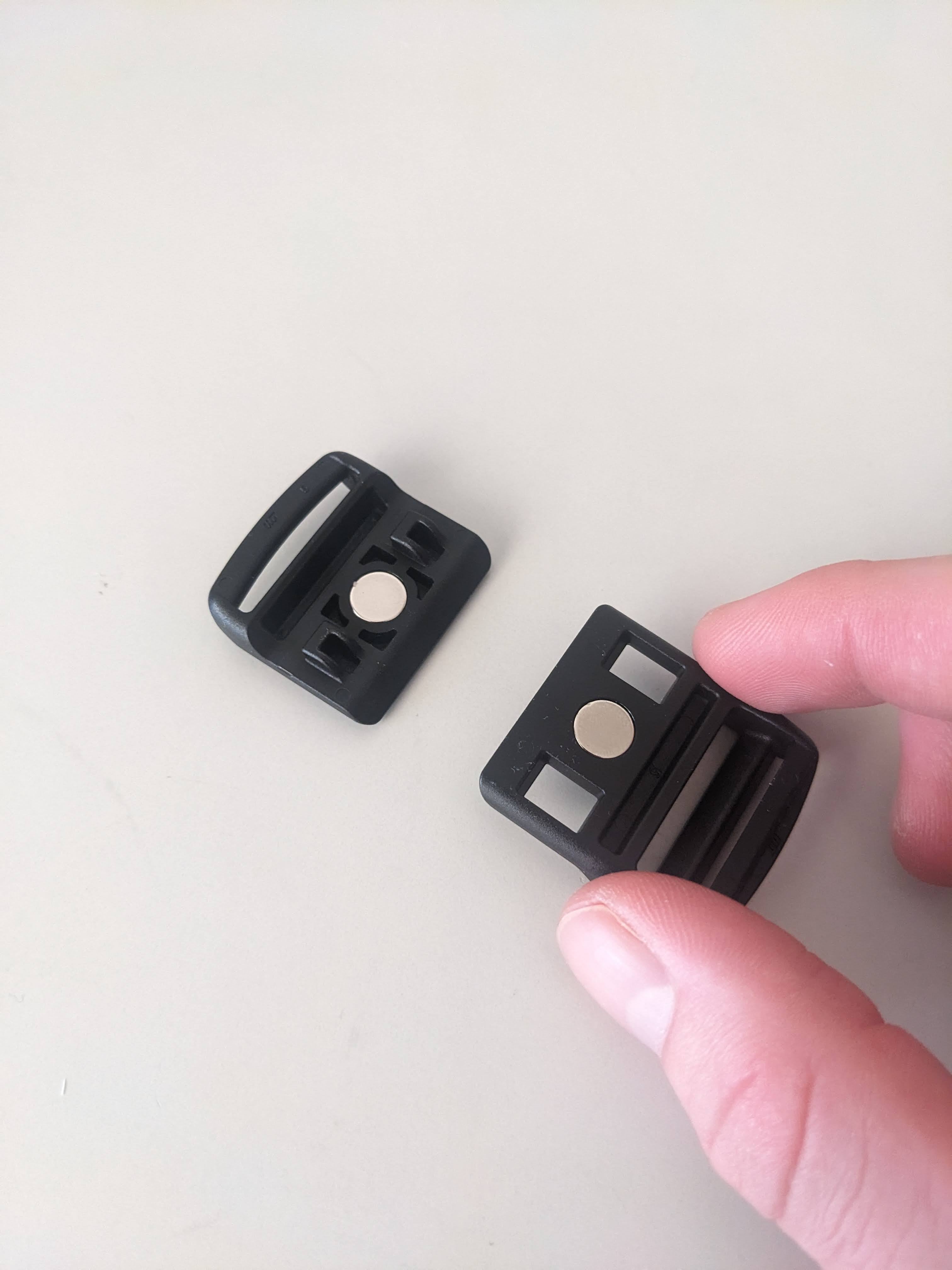 Magic Center Push Magnetic Buckle