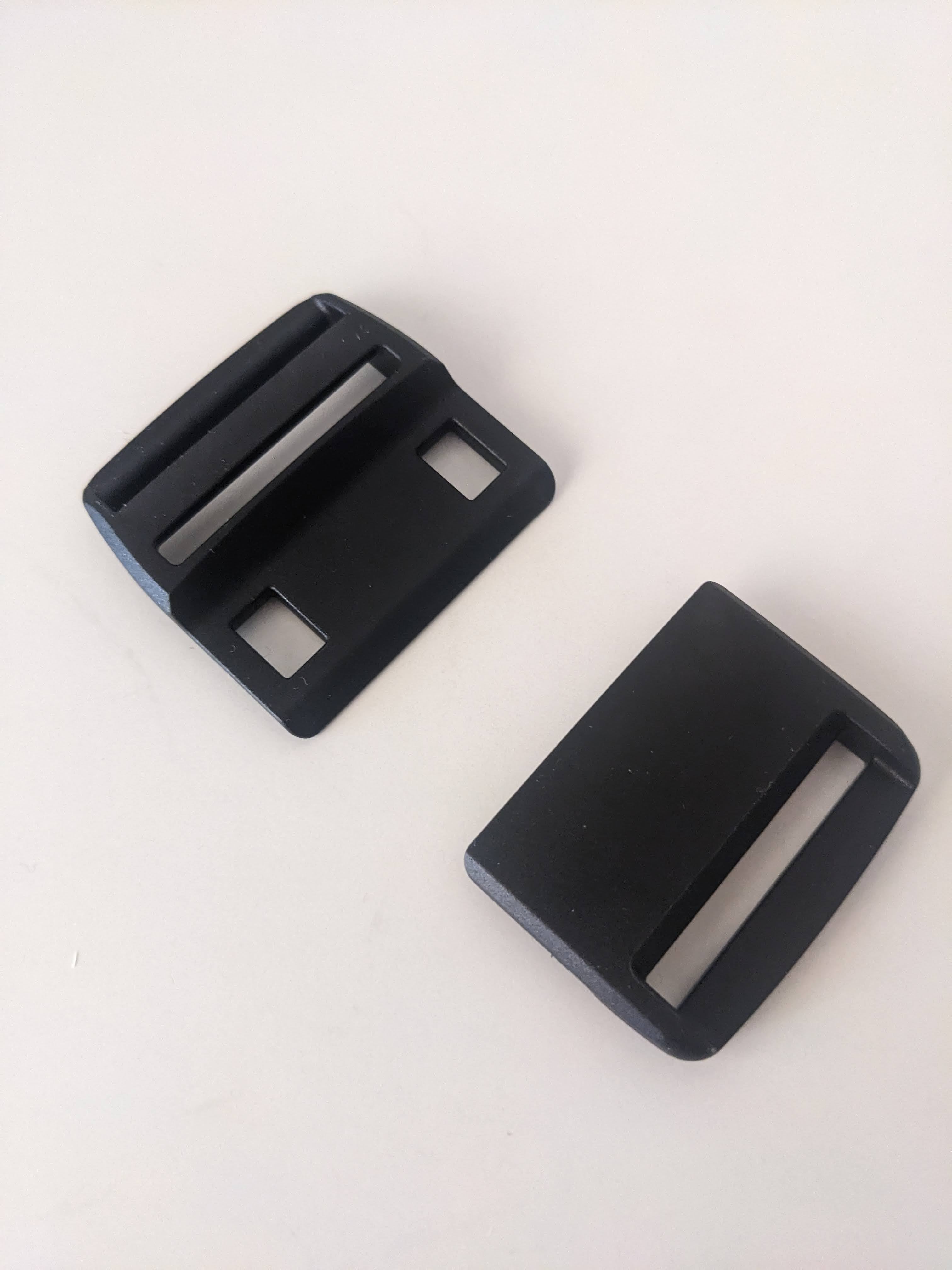 Magnetic "Magic" Buckle - Recycled