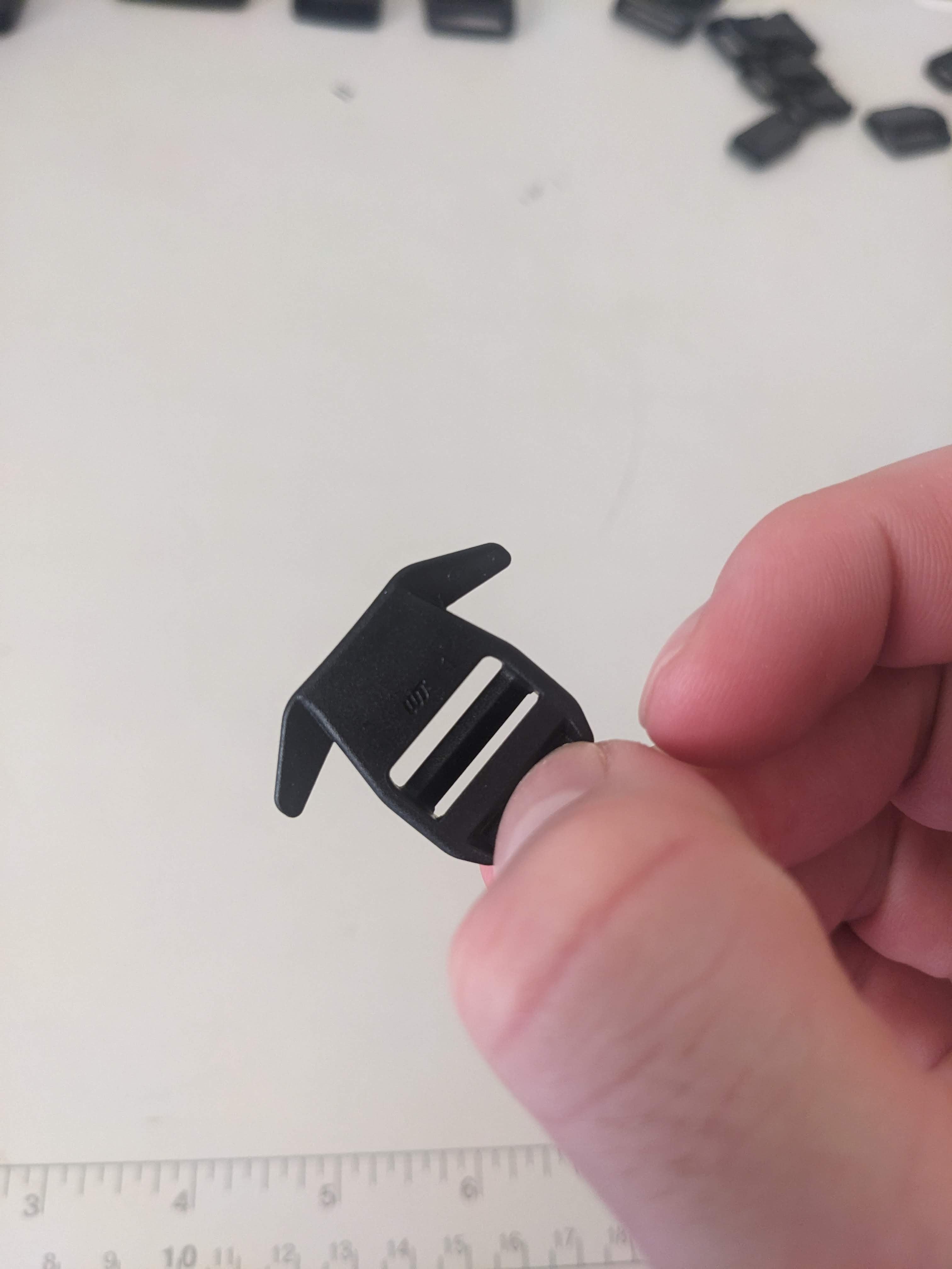 Adjustable Grip Toggle - Recycled