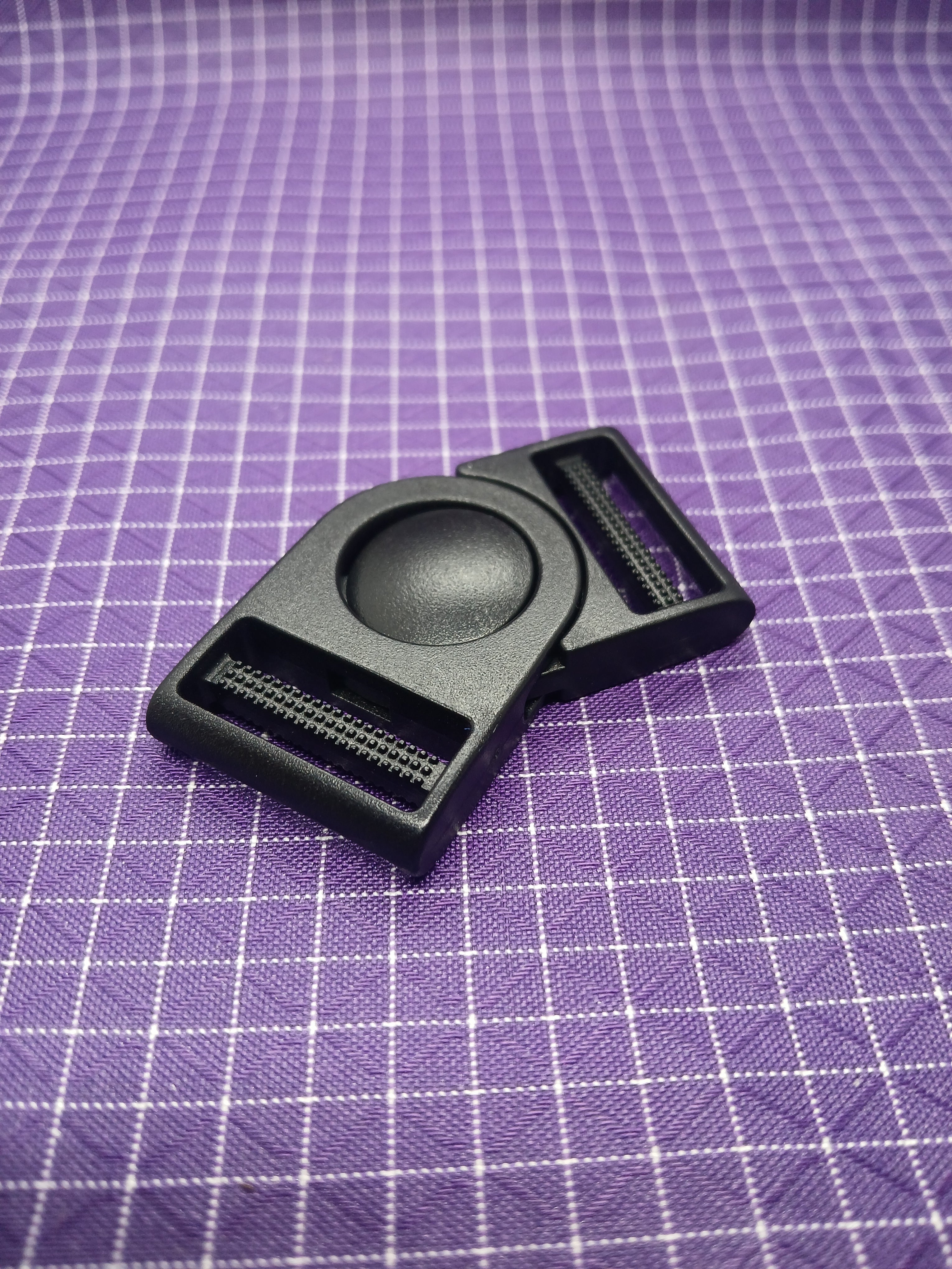 Center Push Swivel Buckle