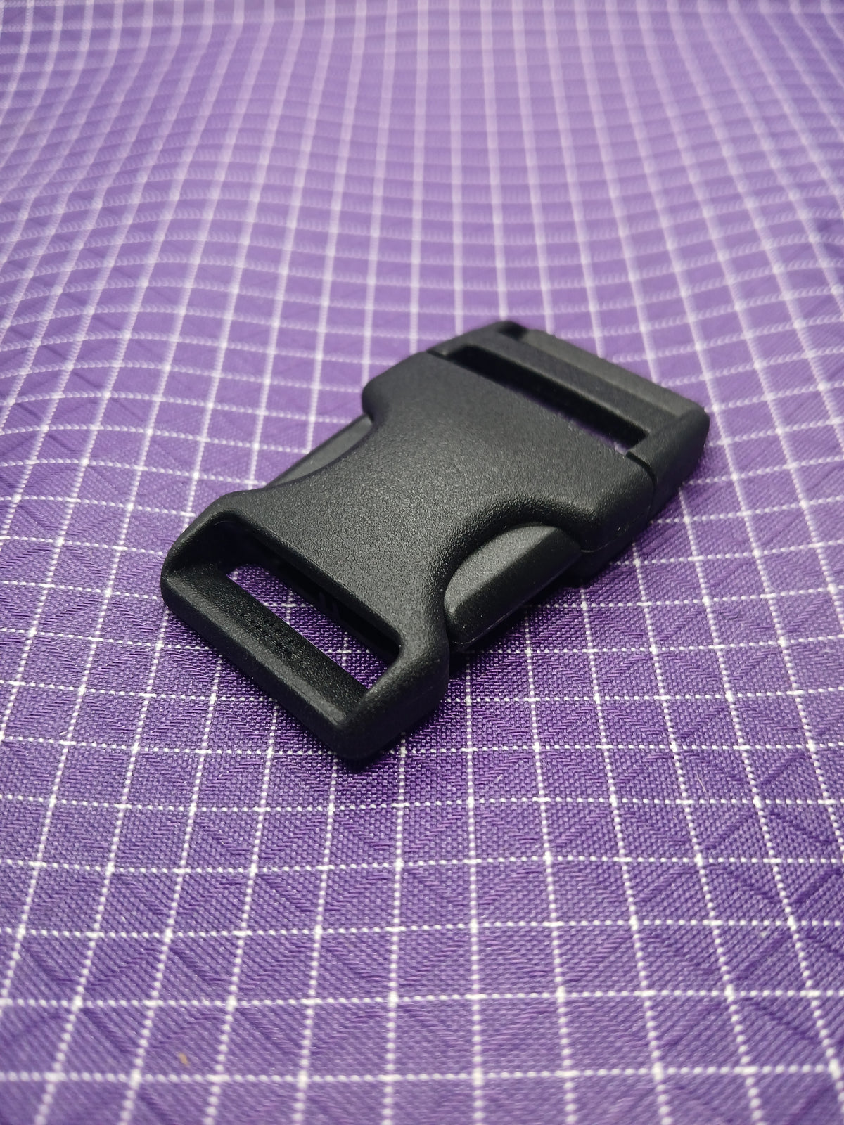 Stealth Side Squeeze Single Adjust Buckle