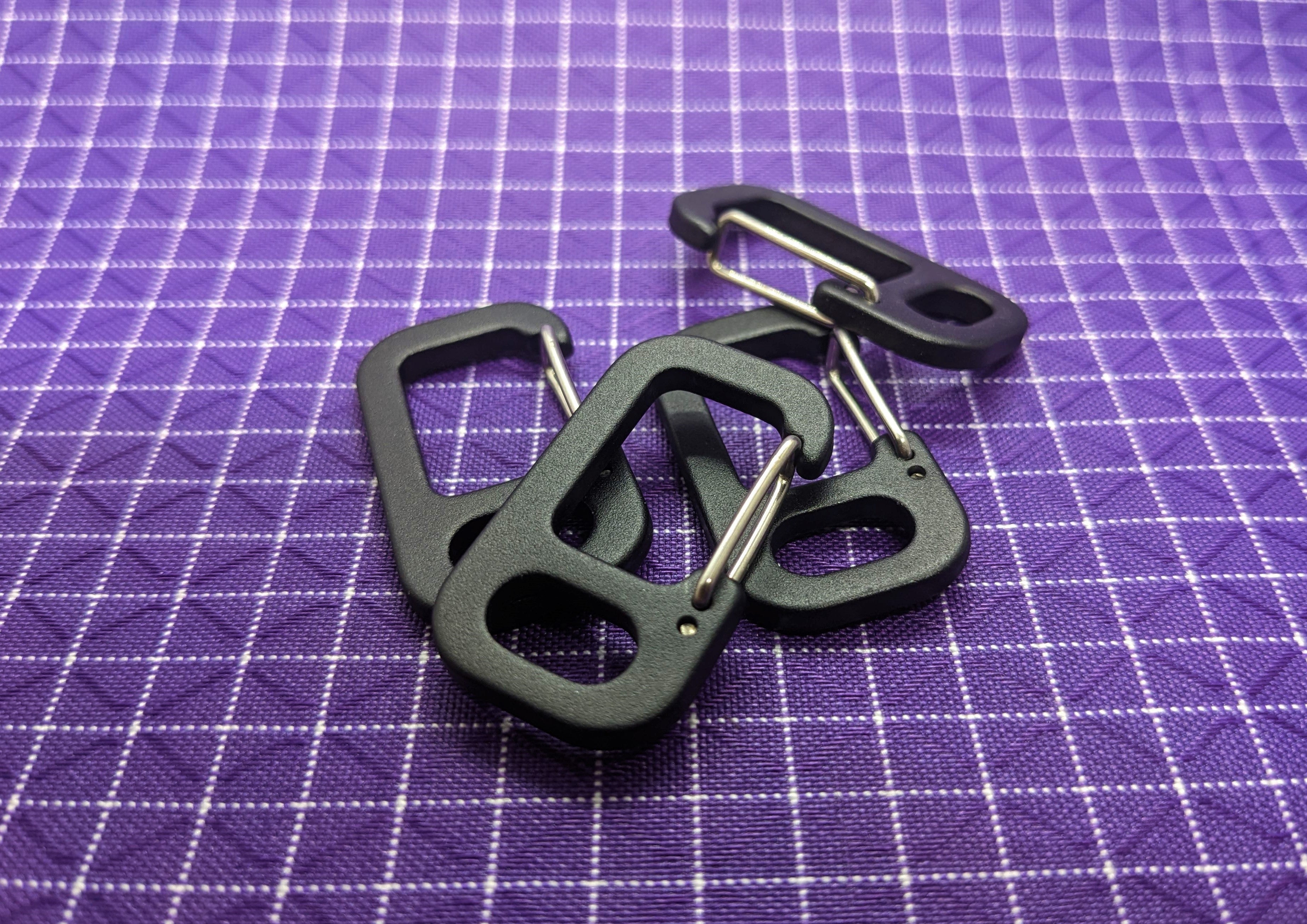 These WeTOOL mini clip hooks are very popular among backpack and fanny pack makers. They can be a great addition to the inside of a zippered pocket, allowing you to clip your keys or other small items too!