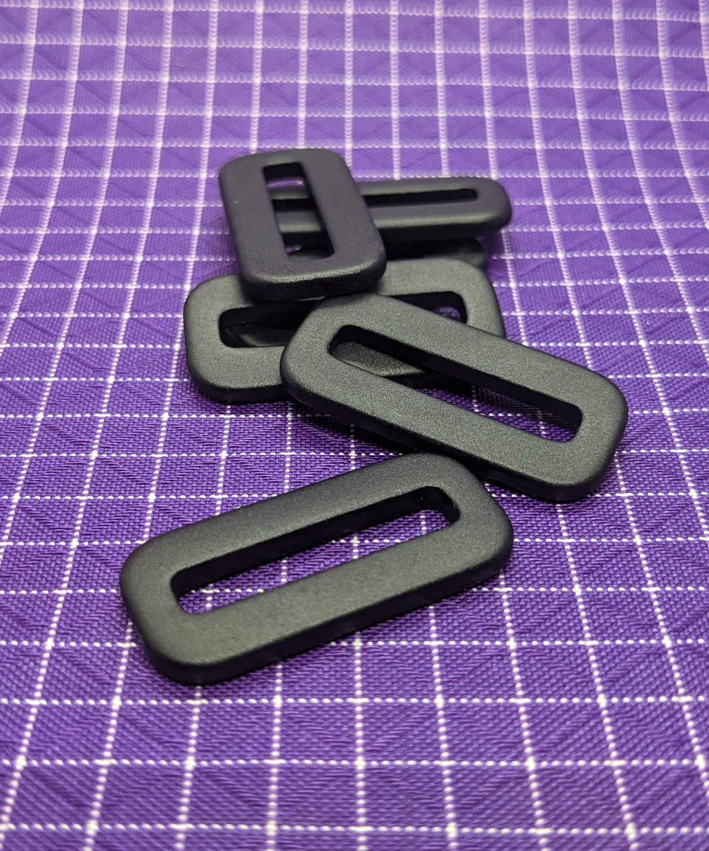 Universal Square Loop