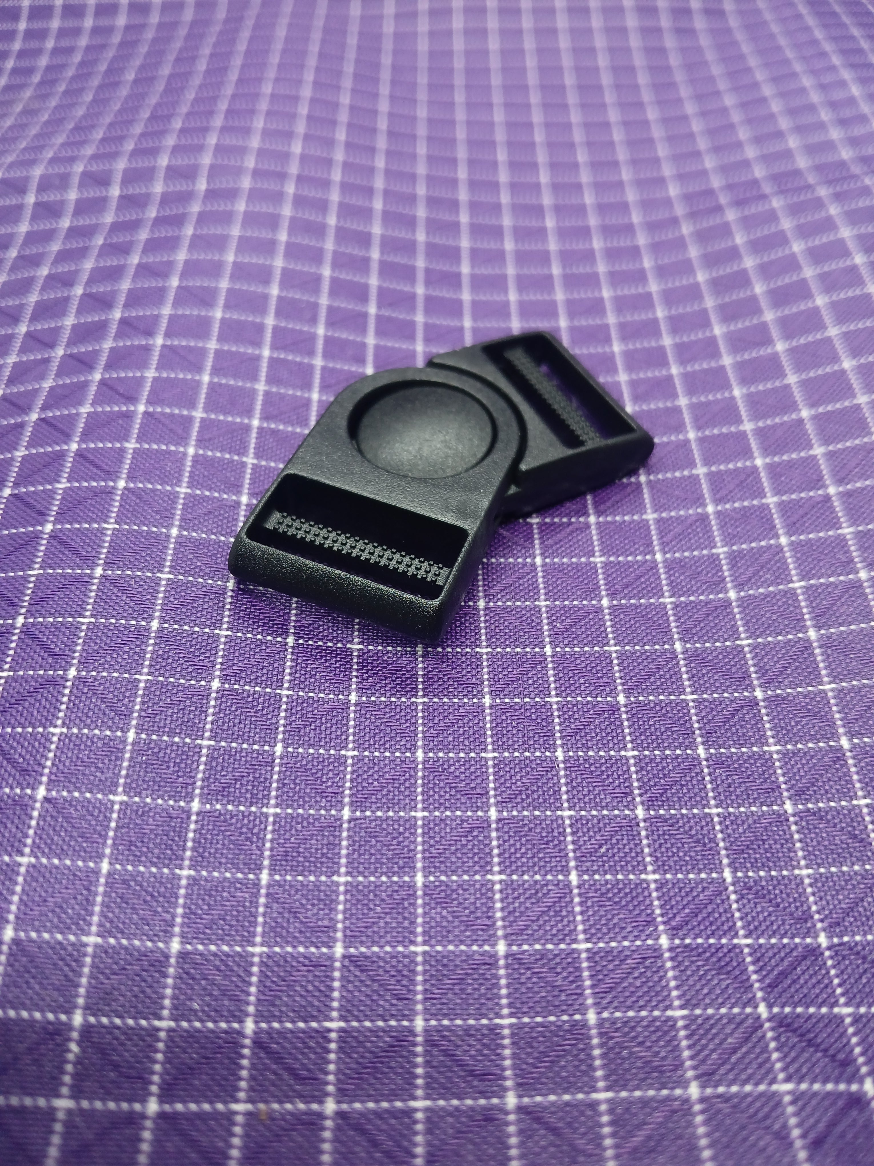 Center Push Swivel Buckle