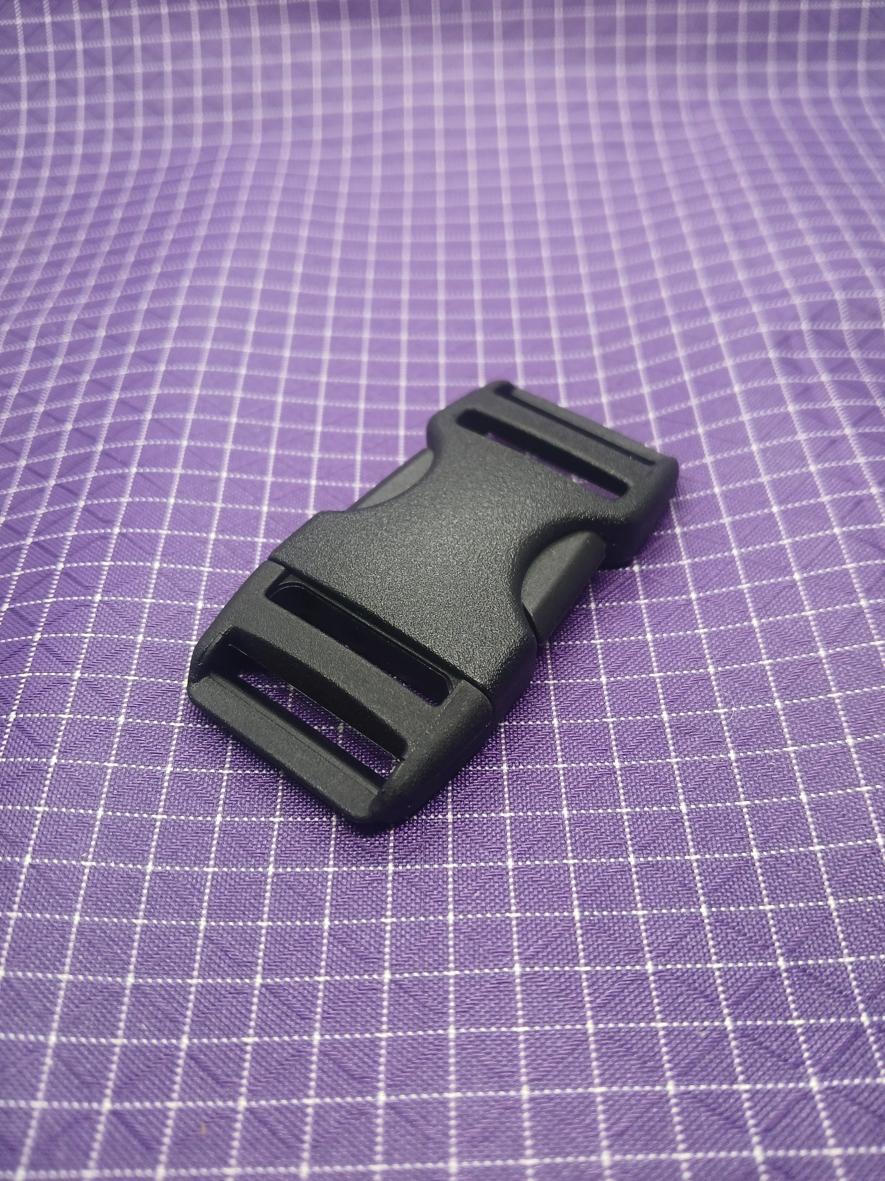 Stealth Side Squeeze Dual Adjust Buckle